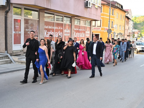 Uskoplje ispratilo 63 maturanta, među njima i 16 iz Prozora-Rame