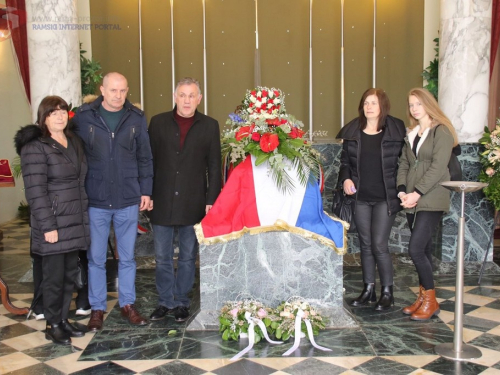 FOTO: Na Mirogoju sahranjen pukovnik Ante Pavlović