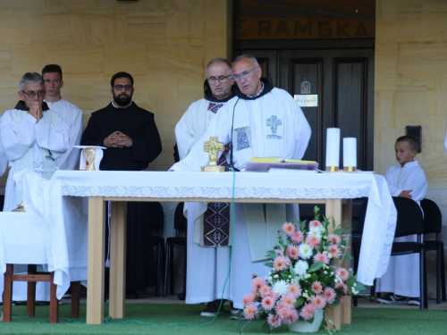 FOTO: Druga večer trodnevnice Maloj Gospi na Šćitu