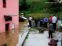 Foto: Nevrijeme u Rami: plivale tave, cipele, kontejneri a i grad!