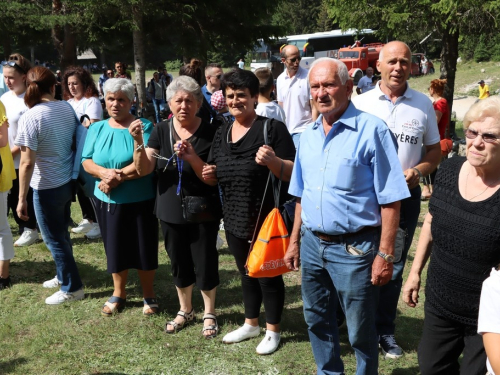 FOTO/VIDEO: Tisuće vjernika na Kedžari proslavilo Divin dan