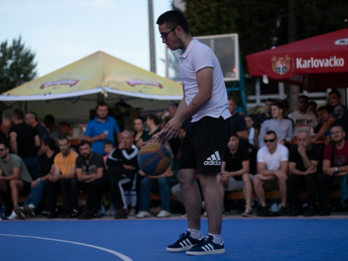 FOTO: Ekipa ''La Pont'' pobjednik 18. Streetball Rama 2020.