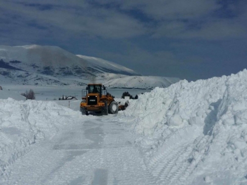 Zbog snijega i jakog vjetra zatvorena cesta Rakitno – Blidinje