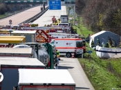 Njemačka: Prevrnuo se autobus Flixbusa, poginulo najmanje pet osoba