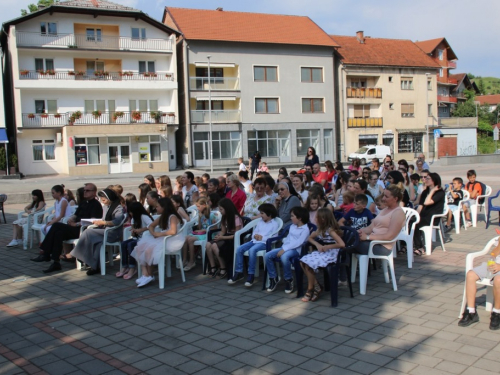 FOTO: U Prozoru održan XI festival duhovne glazbe 'Djeca pjevaju Isusu'