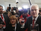 Grabar Kitarović i Josipović izjednačeni