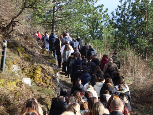 FOTO: Ramski put križa u Podboru