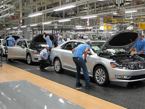 Volkswagen ukida 30.000 radnih mjesta