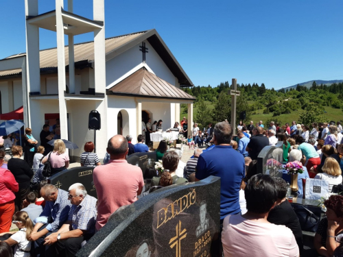 FOTO: Vjernici na Pidrišu proslavili sv. Antu