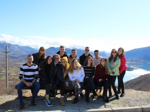 FOTO: Učenici KŠC ''Petar Barbarić'' iz Travnika posjetili Ramu
