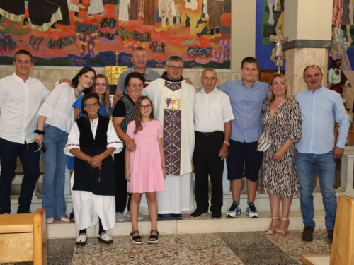 FOTO: Fra Ivo Tadić na Šćitu proslavio 25 godina svećeništva