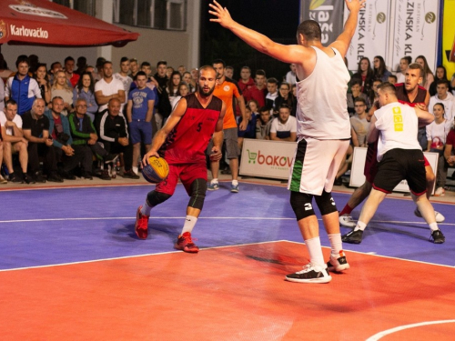 FOTO: Ekipa ''La Pont'' pobjednik 18. Streetball Rama 2020.