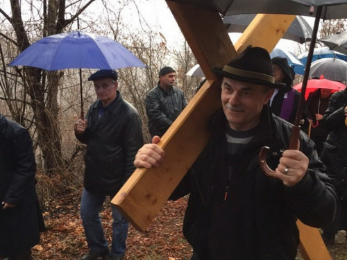 FOTO: Uzdol proglašen mjestom posebnog pijeteta