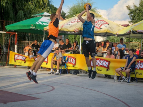 Foto: Internet club dd pobjednik je Streetball Rama 2018. za juniore