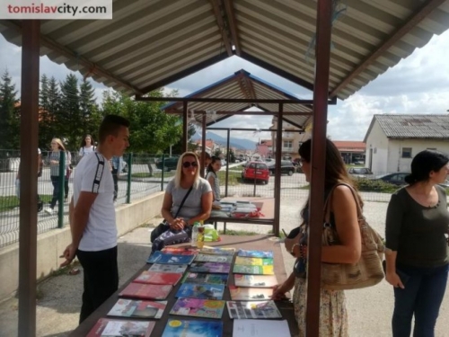 U Tomislavgradu je u tijeku sajam udžbenika