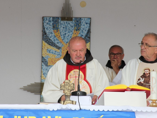 FOTO: Vanjska proslava svetoga Franje u Rumbocima