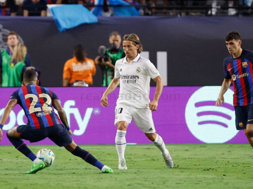 Luka Modrić među 10 najplaćenijih igrača u Primeri