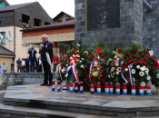 FOTO: Polaganjem vijenaca i svečanom sjednicom započelo obilježavanje Dana općine