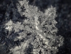 Ovo izgleda nestvarno: Ovakav video snježnih pahulja još niste vidjeli