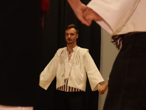 FOTO: Večer folklora u Prozoru: HKUD-ovi ''Rama'' i ''fra Petar Bakula'' oduševili publiku