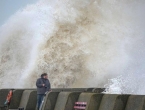 Britanija se sprema za jednu od najgorih oluja u 30 godina
