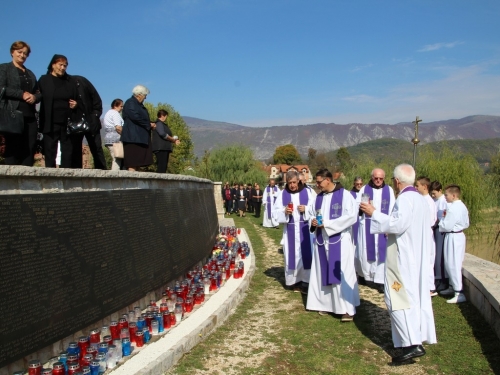 FOTO: Dan sjećanja na 1529 ramskih žrtava