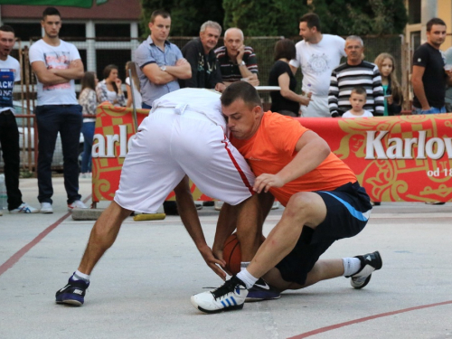 FOTO: U Prozoru počeo 13. Streetball turnir