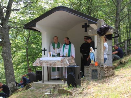 FOTO: Na Pomenu obilježena 23. obljetnica stradanja hrvatskih branitelja