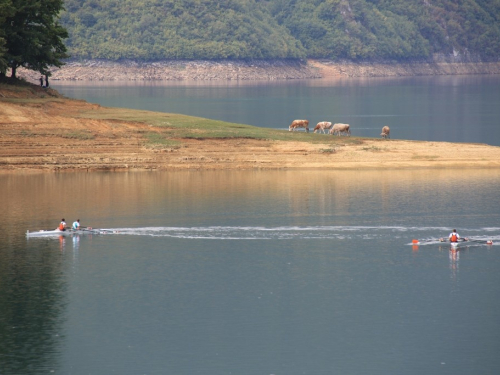 FOTO: Na Ramskom jezeru održana 3. veslačka regata