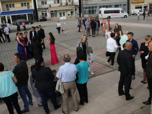 FOTO/VIDEO: Matura 2017. - Defile mladosti na ulicama Prozora