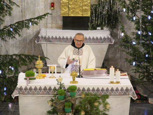 FOTO/VIDEO: Polnoćka na Šćitu