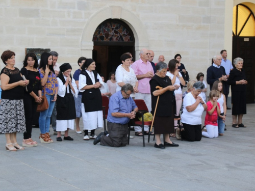 FOTO: Misa Uočnica povodom proslave Velike Gospe u župi Rama Šćit