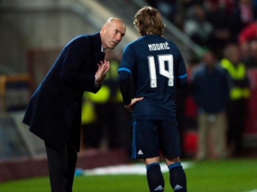 Trener Real Madrida Zinedine Zidane sumnja u Luku Modrića
