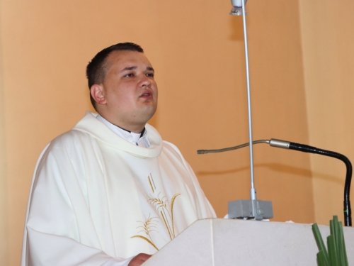 FOTO/VIDEO: Matura 2023. - Defile mladosti na ulicama Prozora