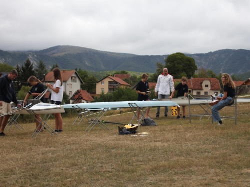 FOTO: Na Ramskom jezeru održana 10. veslačka regata
