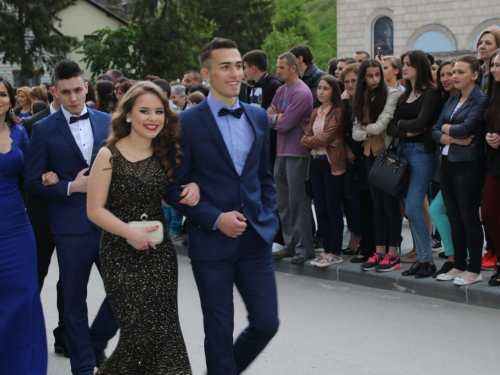 FOTO/VIDEO: Matura 2016. - Defile mladosti i ljepote na ulicama Prozora