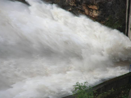 FOTO/VIDEO: Proba temeljnog ispusta brane HE Rama