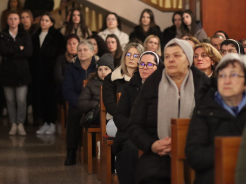 Veličanstvena završnica u Rami: ''Čuvarice'' koncertom u Prozoru zaključile korizmenu turneju