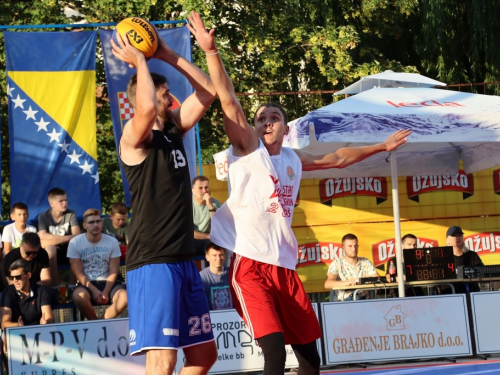 FOTO: Druga večer Streetball turnira u Prozoru