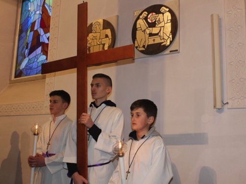 U župi Prozor započele Korizmene pobožnosti