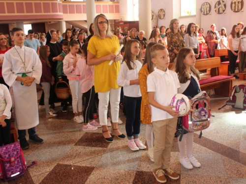 FOTO: Sv. Misa za početak nove školske godine u župi Prozor