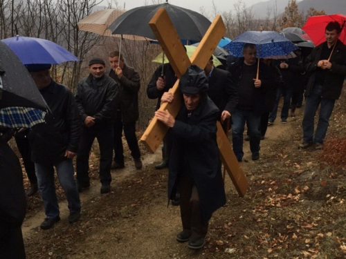 FOTO: Uzdol proglašen mjestom posebnog pijeteta