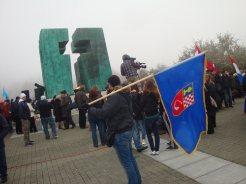 Mladež Ramske zajednice na prvom studentskom putovanju u Vukovar