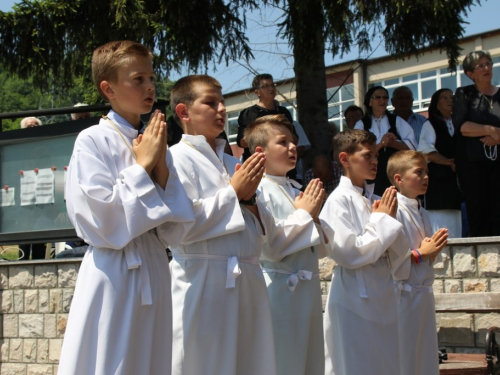 FOTO: Vanjska proslava patrona župe Prozor