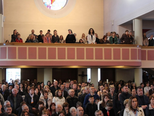 FOTO: Veliki petak u župi Prozor