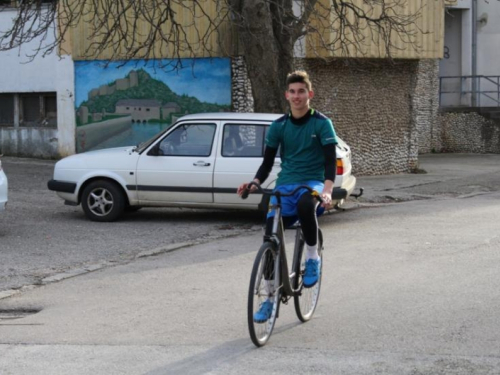 Vozite bicikl, smanjite količinu plinova u prometu