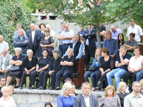 FOTO/VIDEO: Na Uzdolu obilježena 23. obljetnica stravičnog pokolja nad Hrvatima