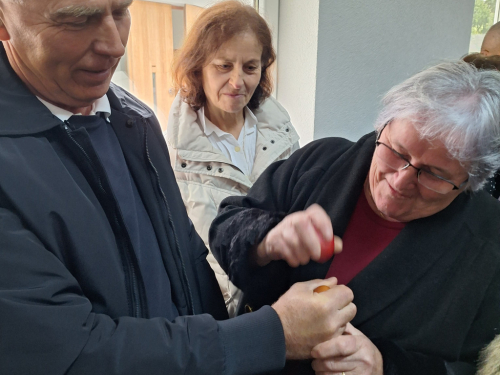 FOTO: Turnir na Orašcu - najtvrđe jaje imala Milka Nović
