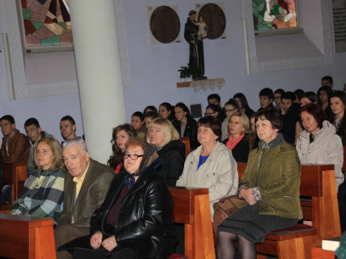 FOTO: Duhovna obnova u župi Prozor