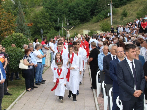 FOTO: Obilježena 26. obljetnica stradanja Hrvata na Uzdolu